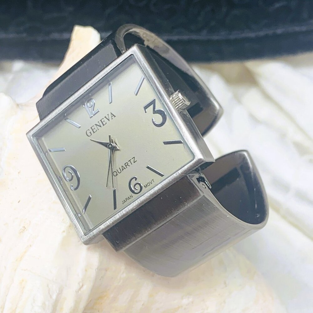 Geneva Gunmetal Steel Wide Clamper Bracelet Cuff Bangle Watch New Battery!